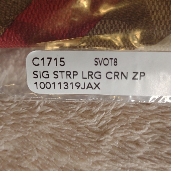 COACH,🇺🇲 Large Corner Zip in Signature Canvas with Diagonal Stripes - Picture 9 of 10